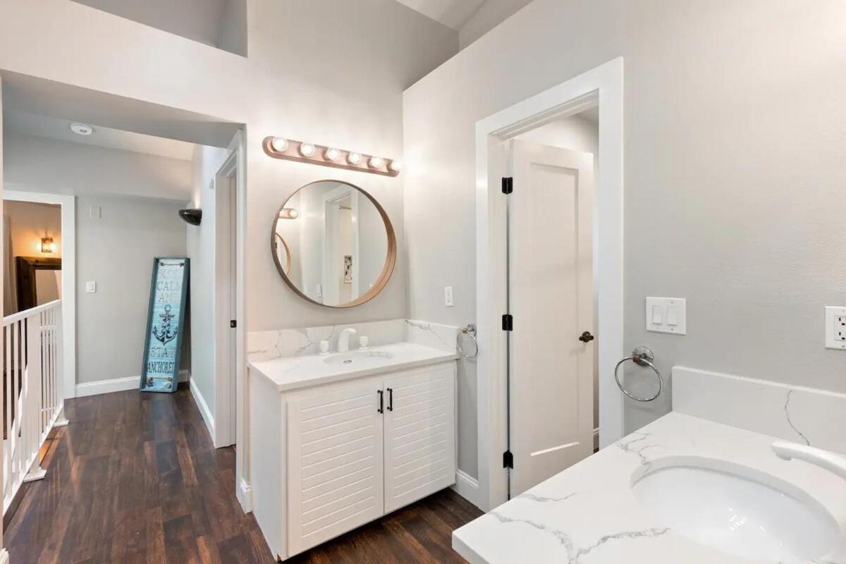 Elegant Beach Living, Just Blocks To The Sand Huntington Beach Eksteriør bilde